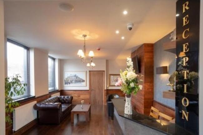 Eagle Hotel Luton Airport Экстерьер фото
