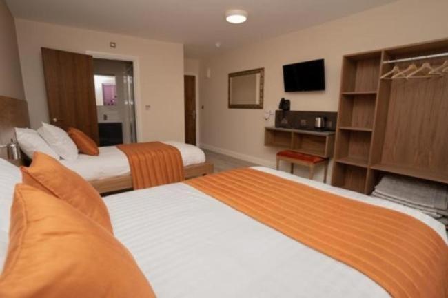 Eagle Hotel Luton Airport Экстерьер фото